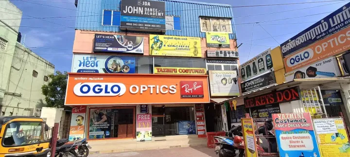 Let's Hear hearing aid clinic exterior in Thoraipakkam, Chennai